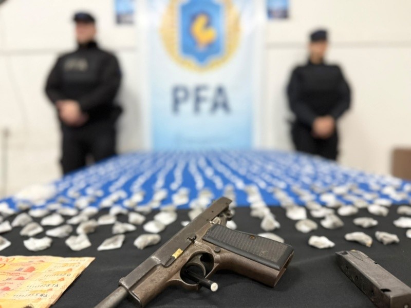 La Browning incautada por los federales.