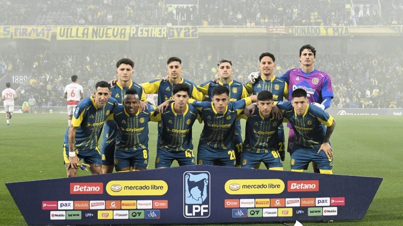 Los once titulares que mandó Almirón a la cancha este domingo. (Rosario Central)