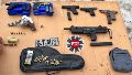 Al menos un hombre rendirá cuentas por la tenencia de las armas. Foto: PDI.