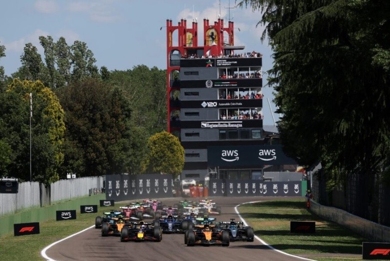Los organizadores de la Fórmula 1 analizan la posibilidad de trasladar el cierre del campeonato al&nbsp;autódromo de Imola.