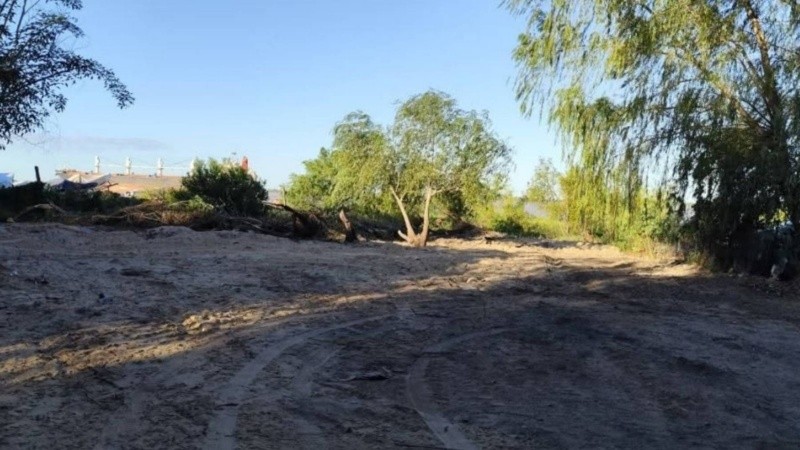 La Bajada Barbi, el emblemático punto pesquero de barrio Vignaduzzi.