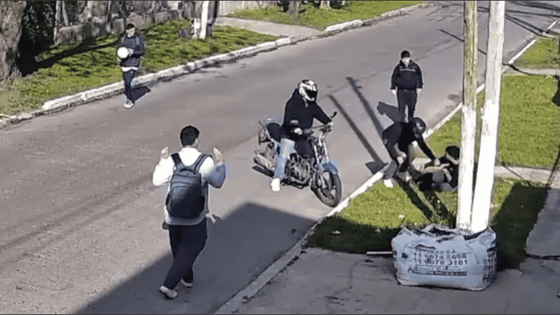 Violento robo a cuatro jóvenes con autismo en González Catán.