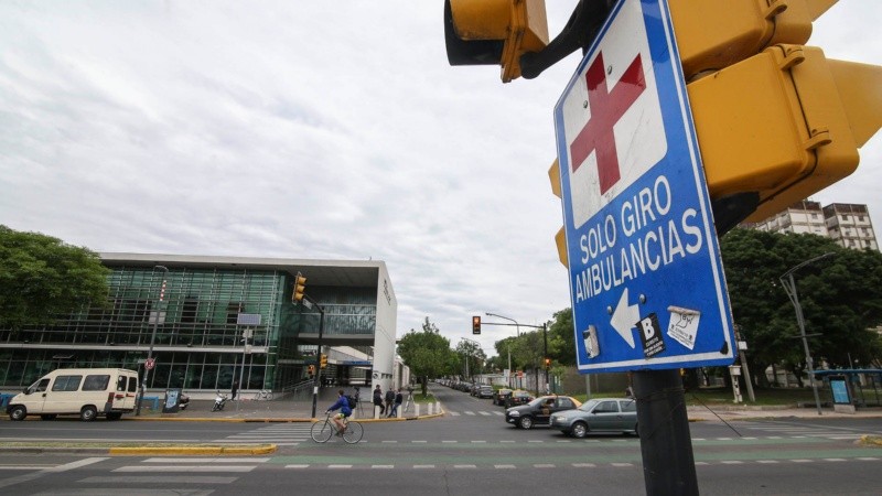 La víctima recibió atención médica en el Heca.
