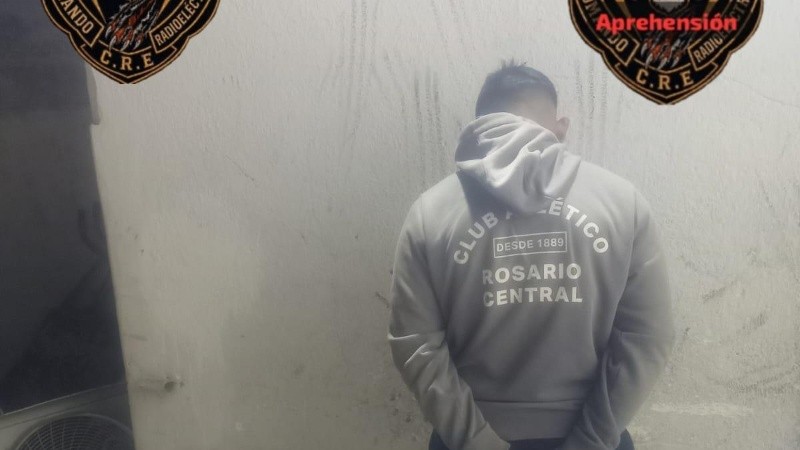 Tras una larga persecución, la Policía aprehendió a un sospechoso.