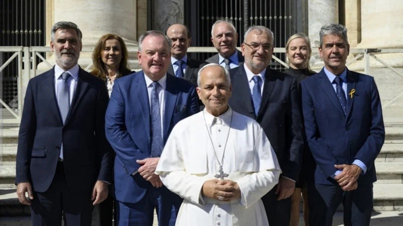El Papa junto a la delegación santafesina.