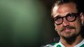 El exfutbolista sigue internado