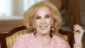 “Se encuentra acompañada de su familia, y agradece el cariño y respeto dispensado”, señaló el parte.