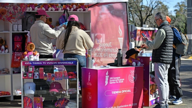 Chicos y grandes adoptaron a Capi estas semanas de septiembre. (Municipalidad)