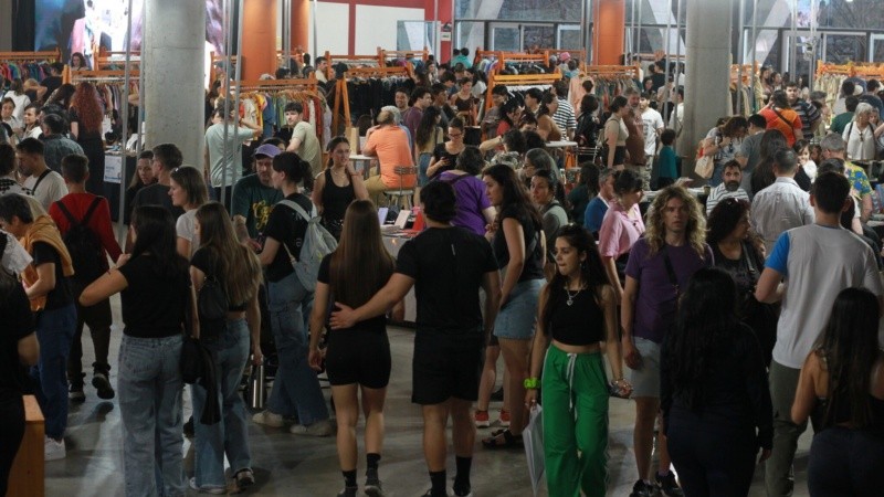 “La feria cumple diez años y tiramos la casa por la ventana en la Fluvial”, destacó Rueda.