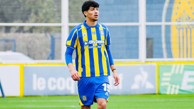 Ayrton Muñoz es categoría 2009, juega de lateral derecho y había sido convocado por Placente a la selección argentina sub 17.