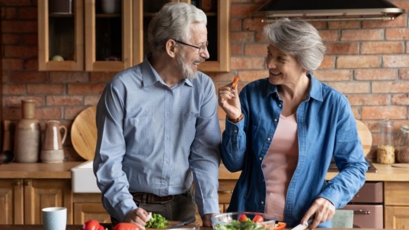 Si bien la esperanza de vida aumentó unos años, no sucede lo propio con la esperanza de vida saludable.