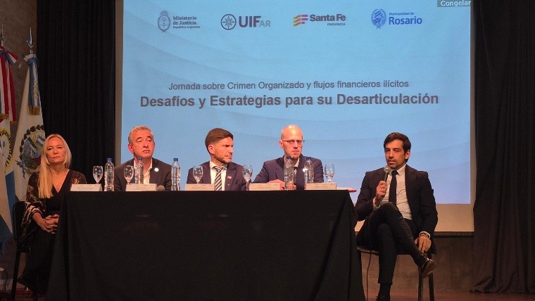 Cumbre de la UIF, fiscales y organismos de control de lavado de activo y narcotráfico en Rosario.