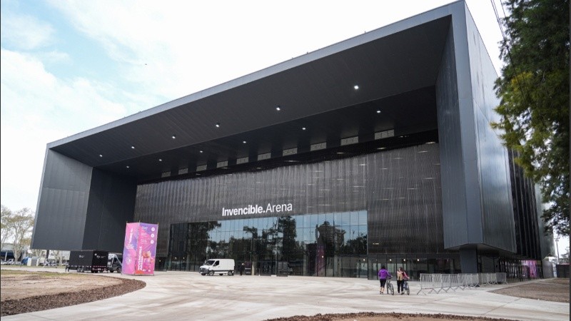 Invencible Arena.