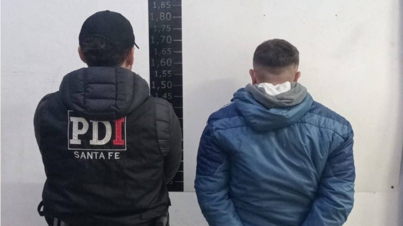 Elías C., detenido para ser imputado por un incidente con armas. Foto: PDI.