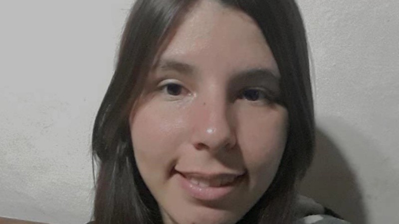 La joven que falta de su hogar en barrio Godoy.