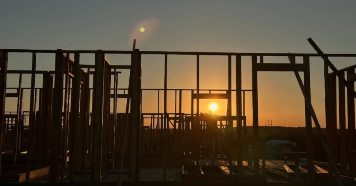 En Latinoamérica, el 75% de los habitantes recorta otros gastos para cubrir el de vivienda