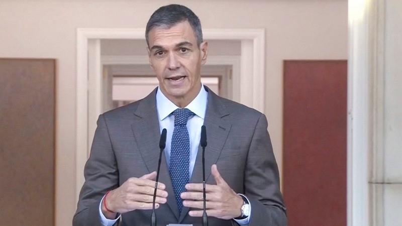 El gobierno de Sanchez, formado por una coalición de socialistas y Sumar (izquierda), tenía cada vez más complicado sacar adelante leyes por falta de apoyos parlamentarios, sobre todo de Junts.