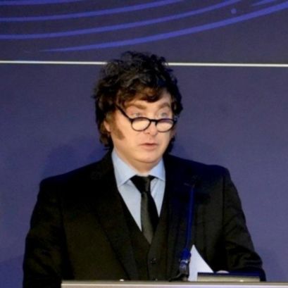 Milei llega este martes a España en plena campaña electoral para apoyar a la derecha.