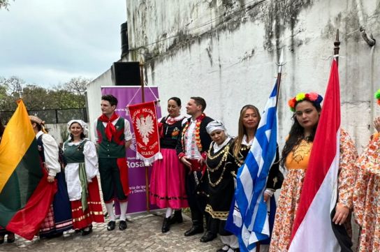 Noche de Colectividades se consolida como uno de los eventos destacados de la agenda local.
