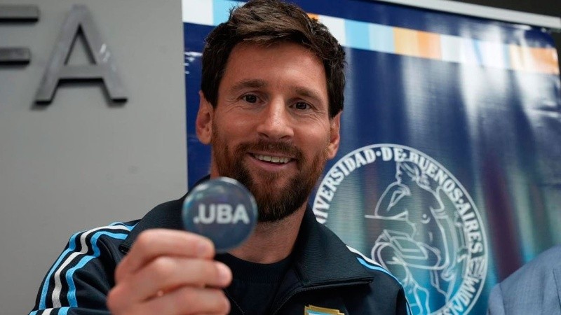 Lionel Messi durante la conferencia donde recibió el doctorado honoris causa.&nbsp;