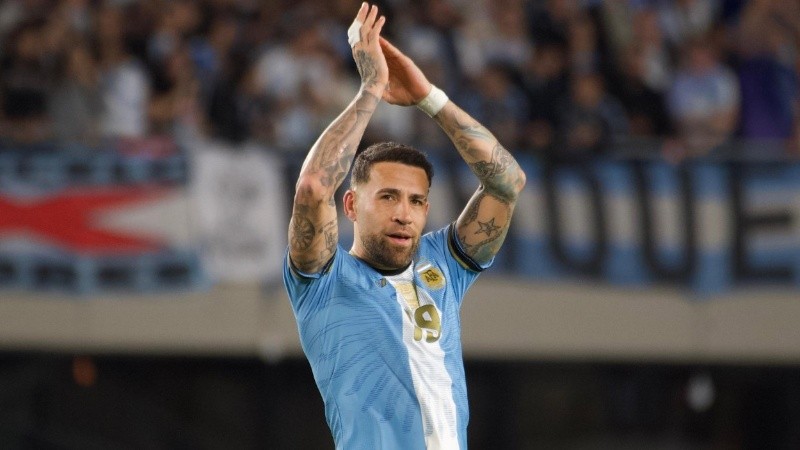 Otamendi también se despidió de la selección argentina.