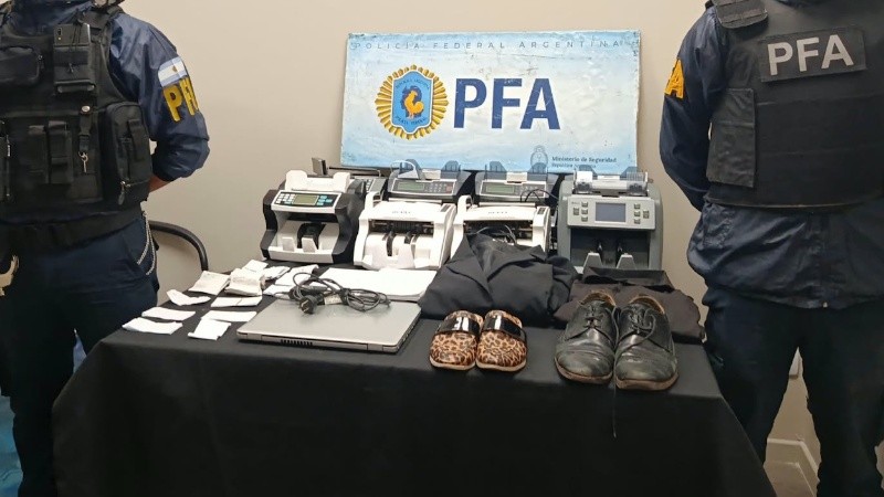 Elementos secuestrados en los once allanamientos de la Policía Federal.