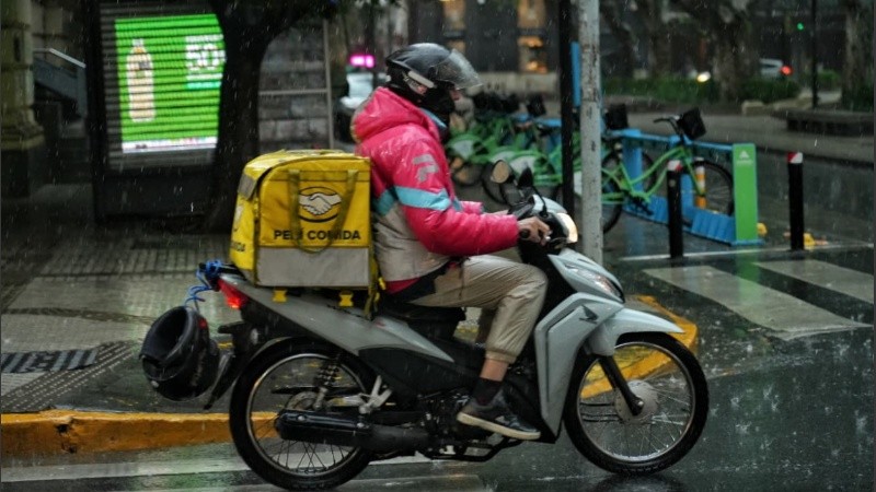 Lluvia torrencial en el centro de Rosario. (Alan Monzón/Rosario3)