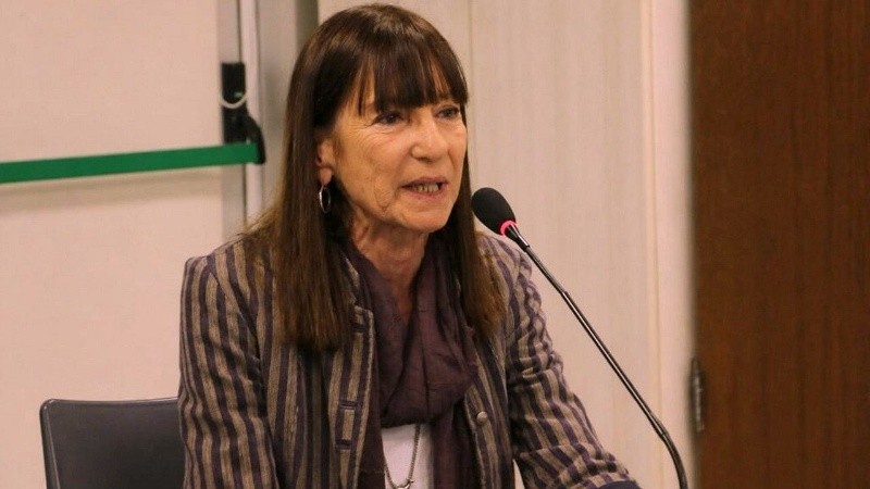 La historiadora Marcela Ternavasio hablará este jueves a las 19 en la explanada del Centro Cultural Fontanarrosa.
