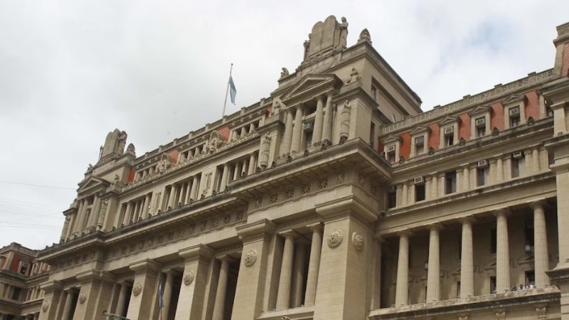 El máximo tribunal fundamentó la medida en evitar posibles daños irreparables.