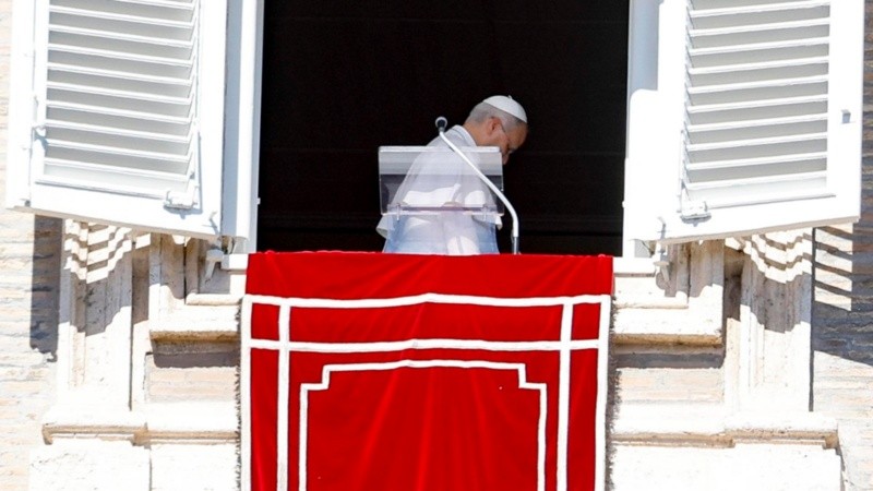 El Papa anunció la intervención durante el rezo del Ángelus (EFE).