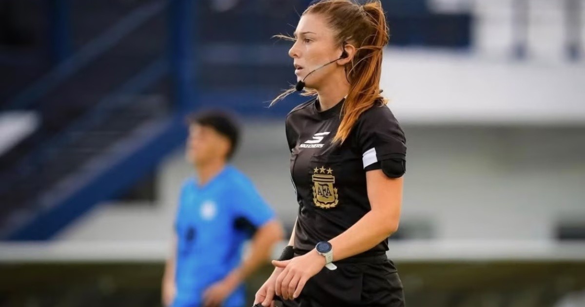Ariadna Palacios Makes History as First Female Referee in Primera B Metropolitana