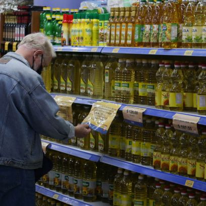 Todavía lejos de empezar con cero, habría un leve repunte en el índice de precios al consumidor.