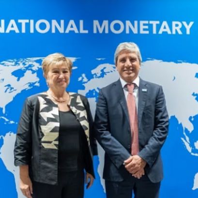 Luis Caputo participa de las reuniones anuales del FMI y el Banco Mundial.