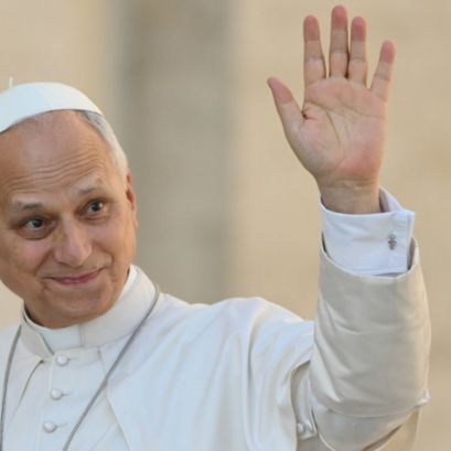 El Vaticano informó que el papa León XIV fue operado con éxito del nódulo en un pulmón.