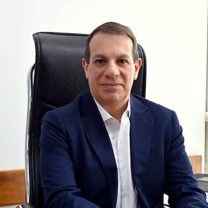 Masaragian se desempeñaba como administrador nacional de Establecimientos de Salud.