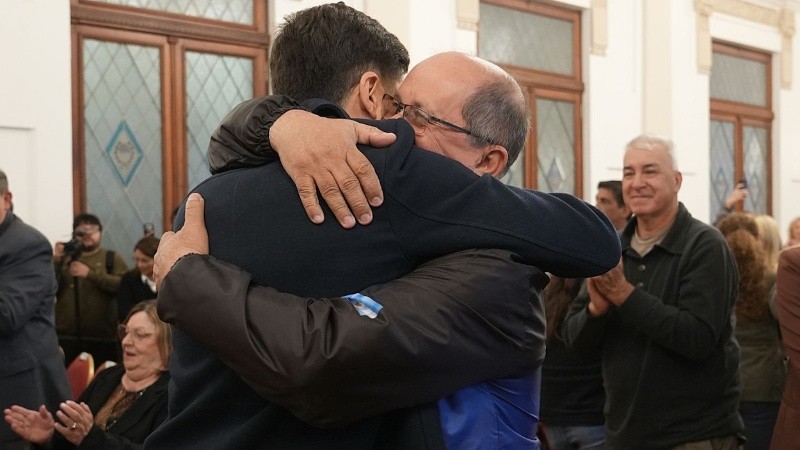 Cada institución recibió $ 394.612.000.