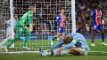 La frustración del noruego en la derrota del City ante el PSG (EFE).