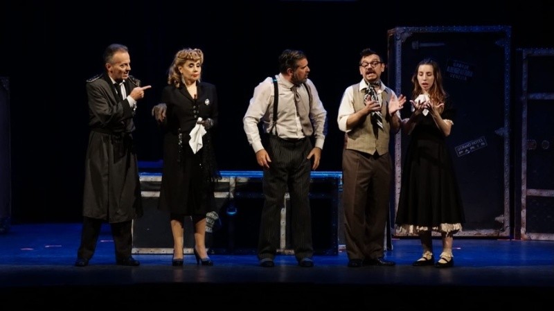 &nbsp;El elenco de 