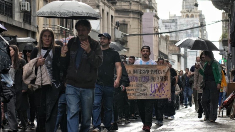 La marcha por el centro de la ciudad (Alan Monzón/Rosario3).