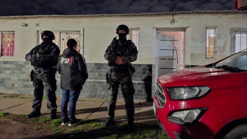 El procedimiento en Ravignani al 1300, Rosario. Foto: PDI/Prensa Gobernación.