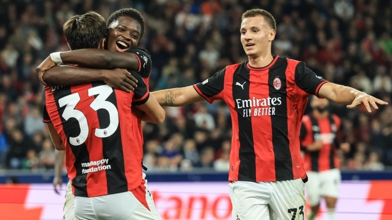 Cissé, de 19 años, se convirtió en el italiano más joven en marcar un hat-trick en una competición europea de clubes (EFE).