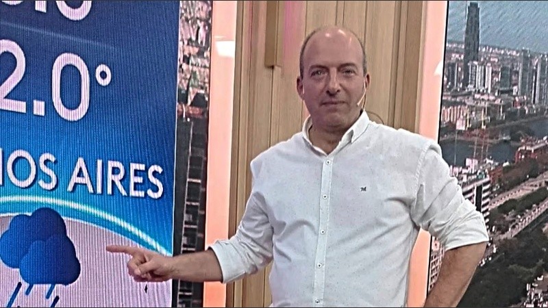 Recién en el año 1995 se unió a ARTEAR, comenzando su participación en el servicio meteorológico de TN.