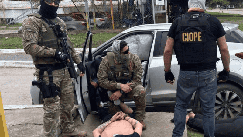 Tras un operativo en zona oeste, detuvieron a “Pocholo” y realizaron cuatro allanamientos.
