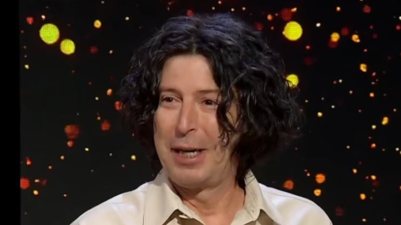 Andy recordó que Calamaro le organizó una fiesta mientras estaba internada en España