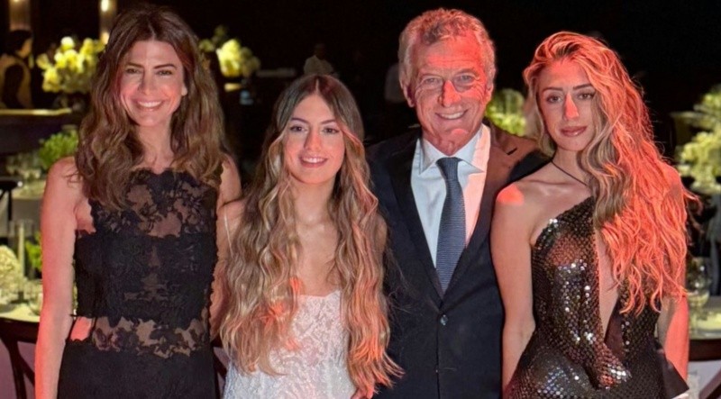 &nbsp;Una de las fotos de los 15 de Antonia Macri que compartió Juliana Awada.