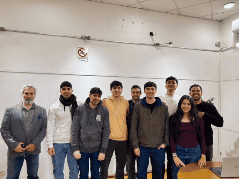 El equipo “Los Apóstoles”&nbsp;