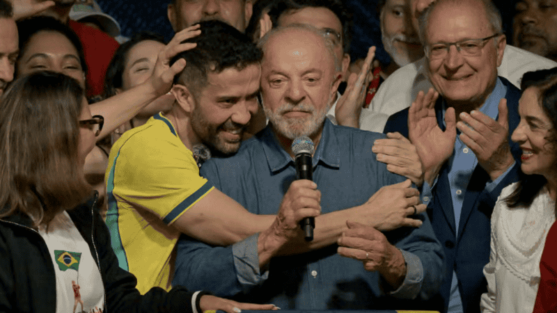 El festejo de Lula junto al diputado Janones, el 