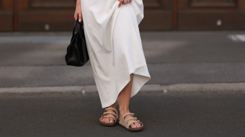 Las sandalias cómodas demuestran que no hace falta elegir entre bienestar y estilo para disfrutar de los días más cálidos.