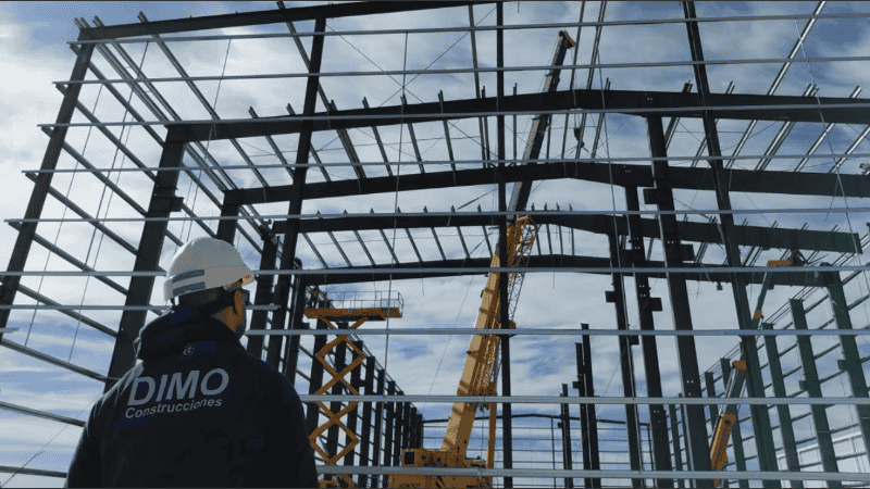 La compañía sostiene que los incentivos a la inversión y una menor carga tributaria pueden acelerar nuevos proyectos, ampliar la capacidad instalada y generar empleo.