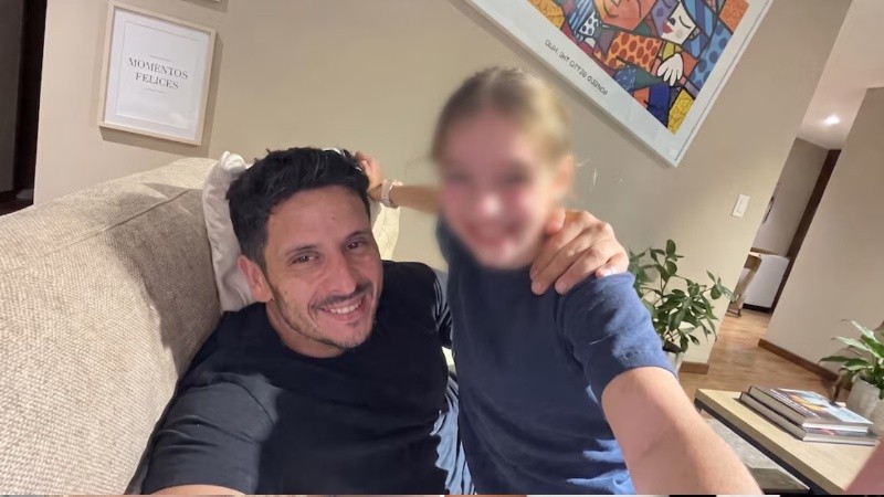 El novio de la conductora junto a Isabella Icardi